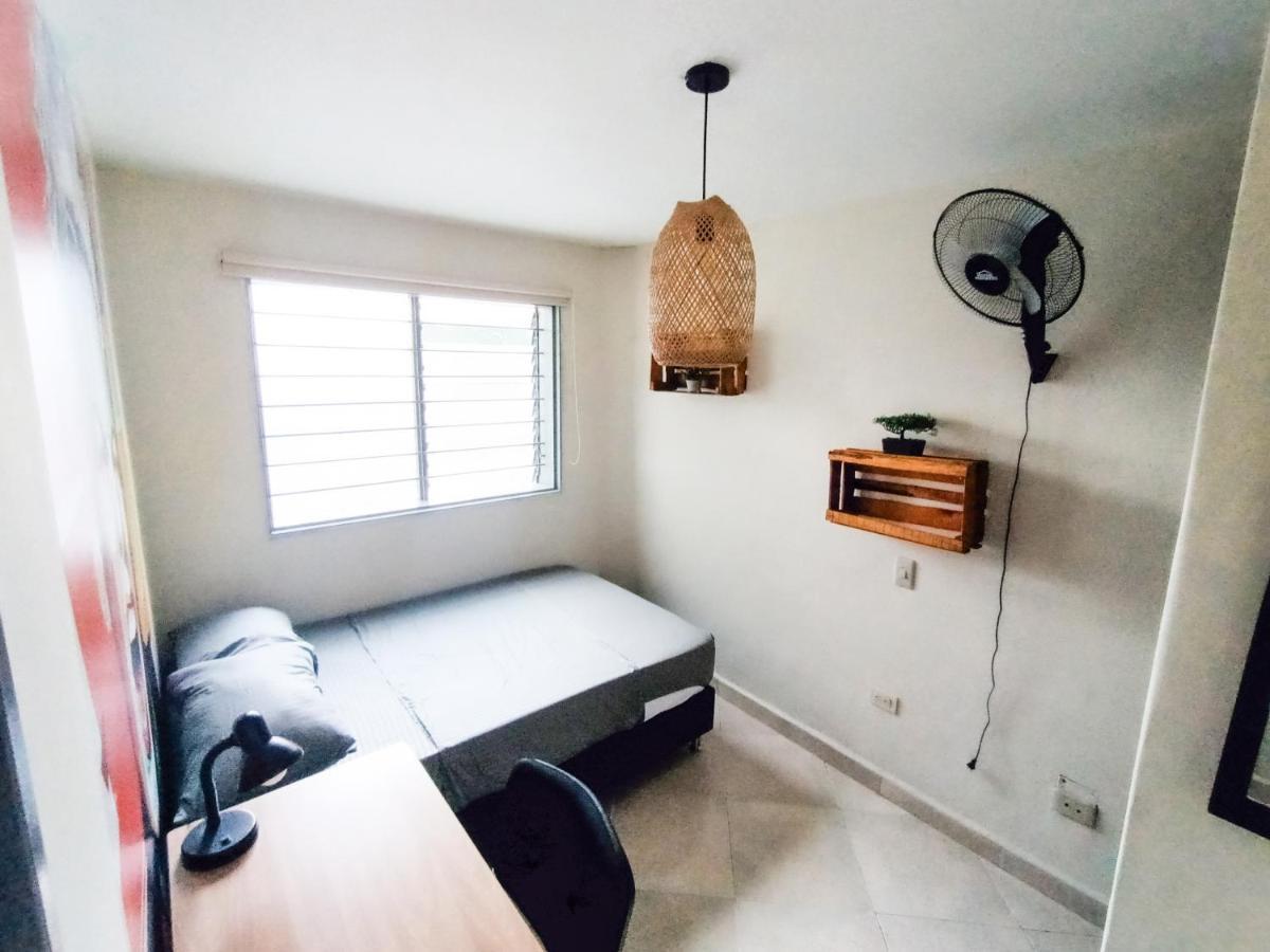 Casa Clandestina Guest House 麦德林 外观 照片