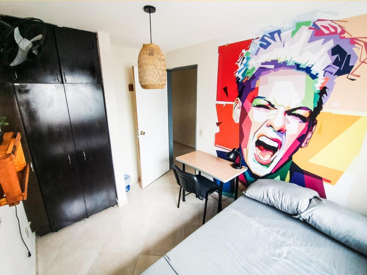 Casa Clandestina Guest House 麦德林 外观 照片