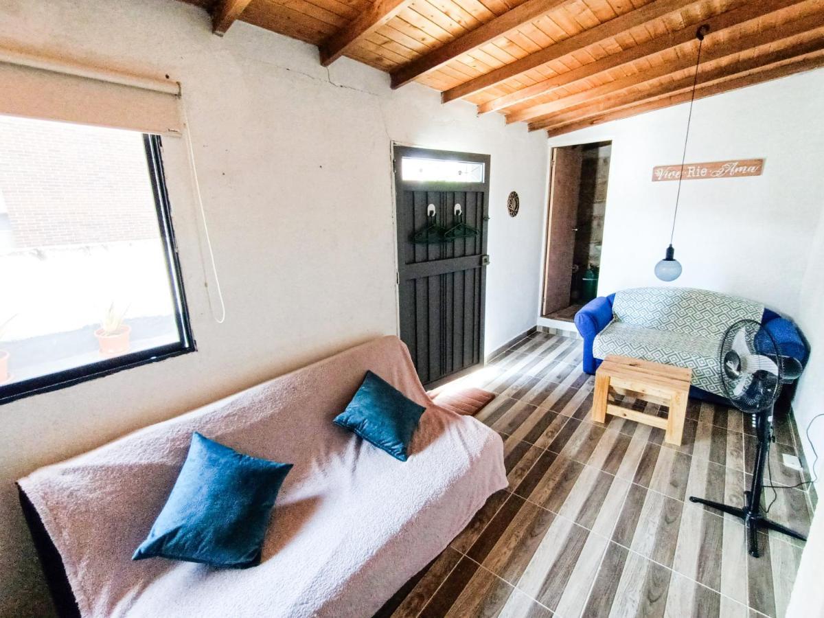 Casa Clandestina Guest House 麦德林 外观 照片